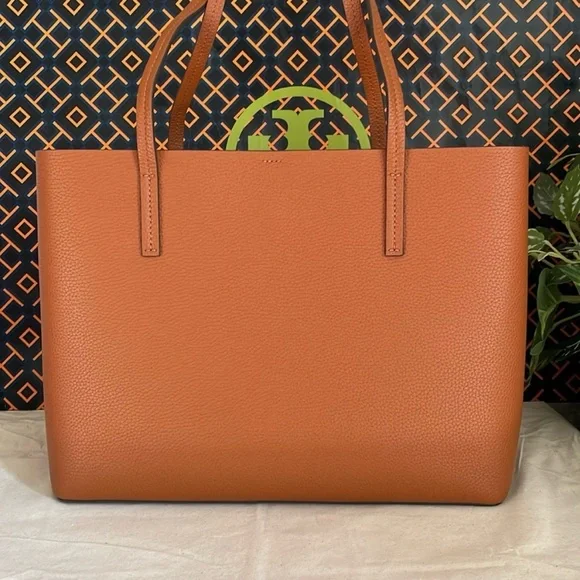 New✨ medium blake center zip tote - Picture 11 of 13